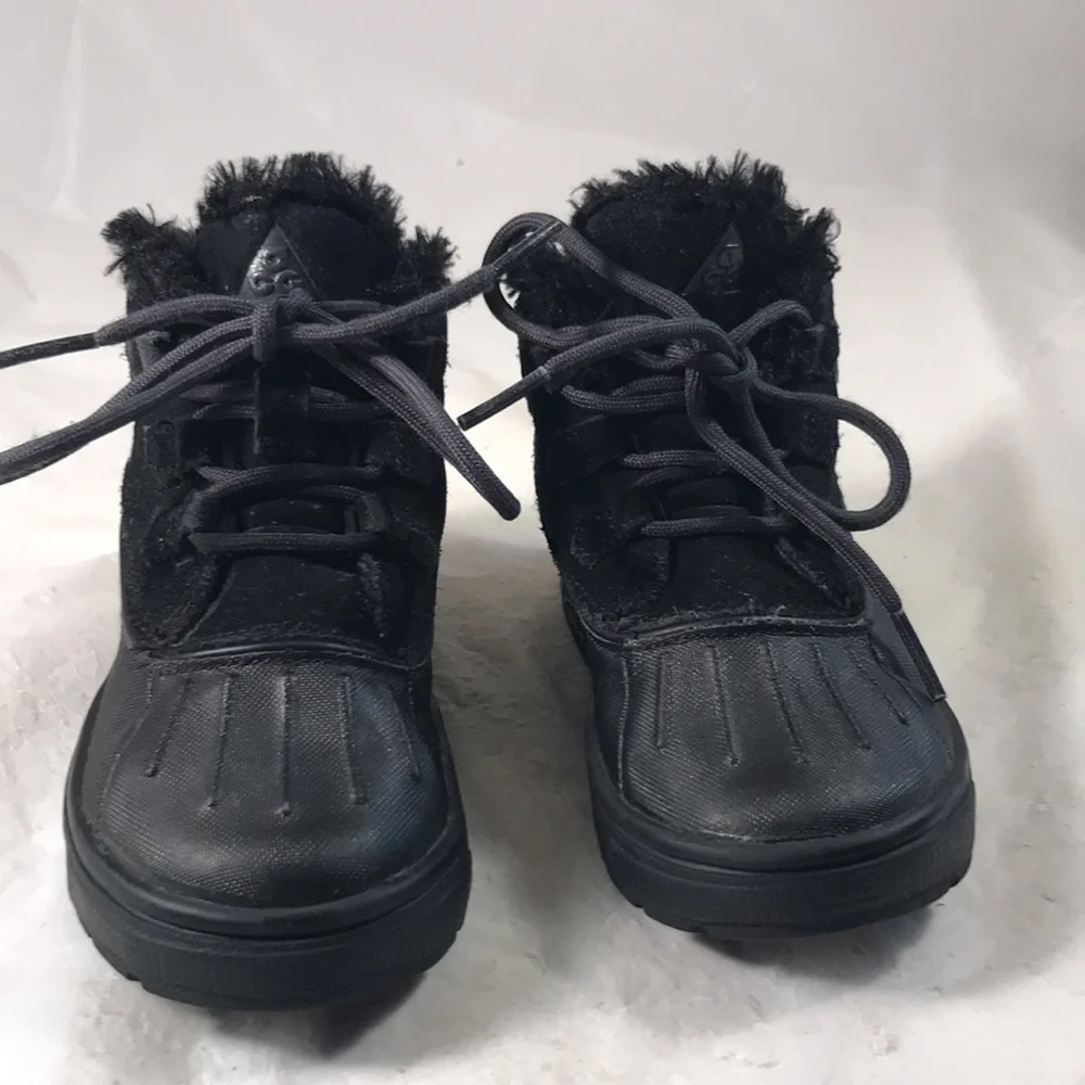 Nike ACG Kids Woodside Chukka 2 Black Fur Insulated Ankle Boots